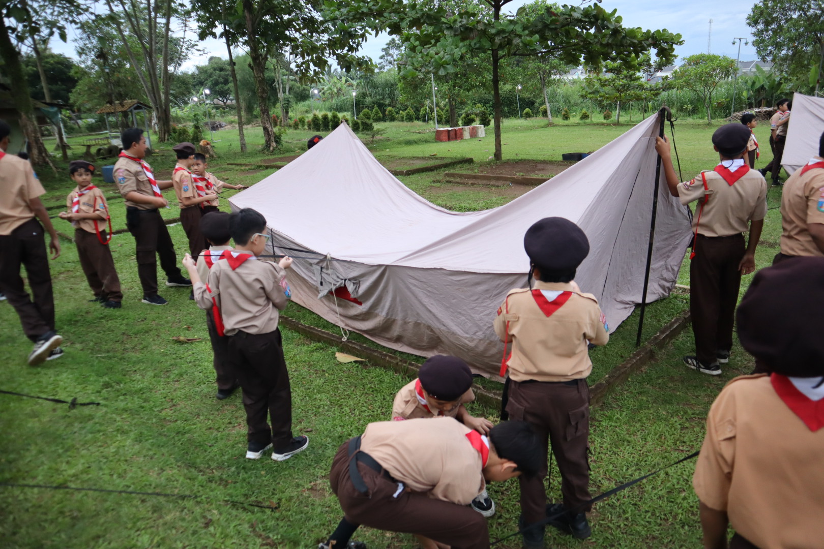 Mendirikan Tenda #Perjusa2026